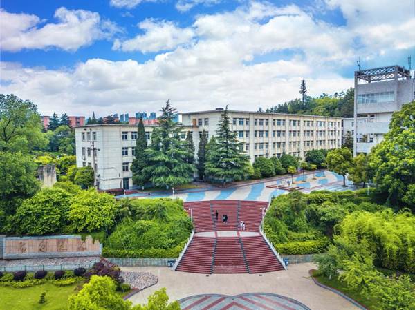 说明: //news.twcrp.com/__local/2/80/7D/6511BAF28953BFD2E051A1EC52C_06BA9D7F_2C38D.jpg